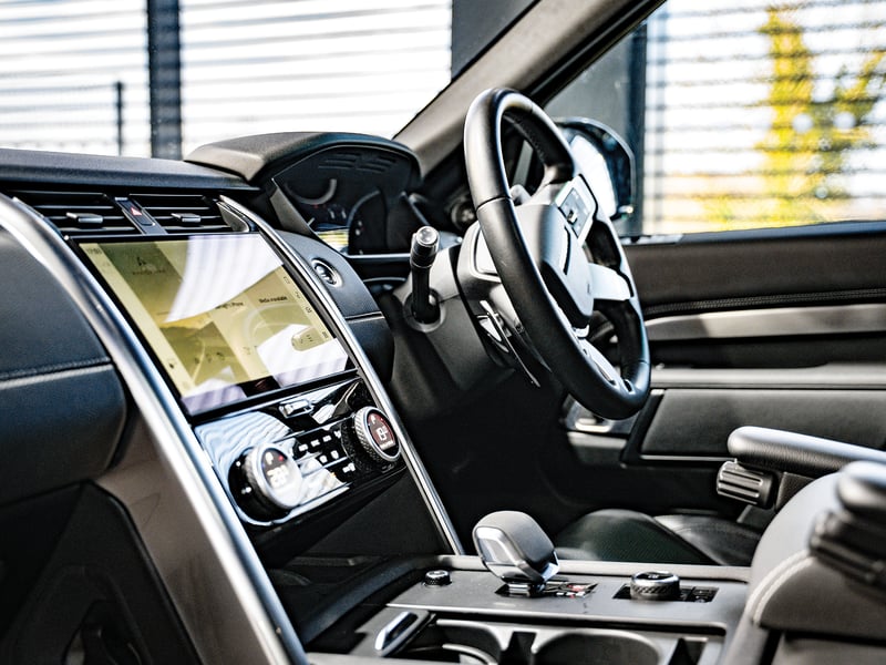 Land Rover Discovery R-Dynamic SE OR £35,000