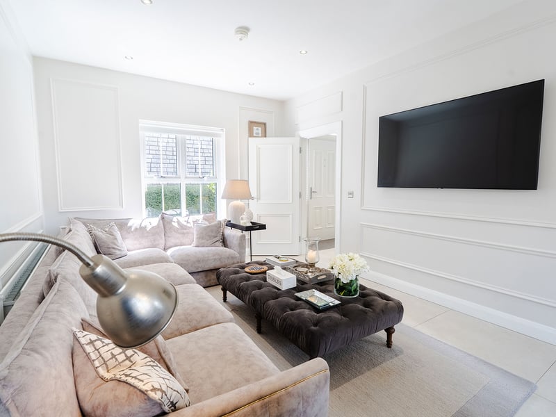 3 Bedroom Luxury Family Home OR £250,000