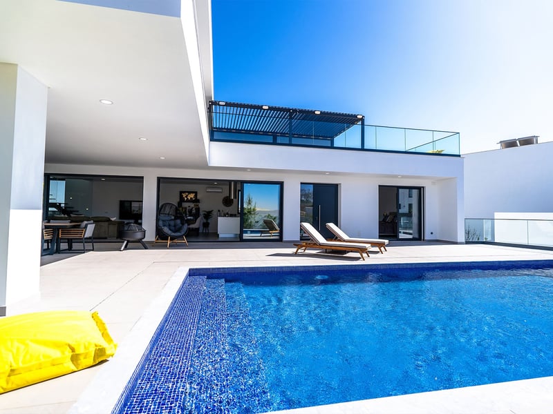 3 Bedroom Luxury Villa in Portugal OR £500,000