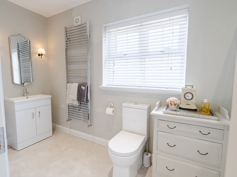 3 Bedroom Luxury Family Home OR £250,000