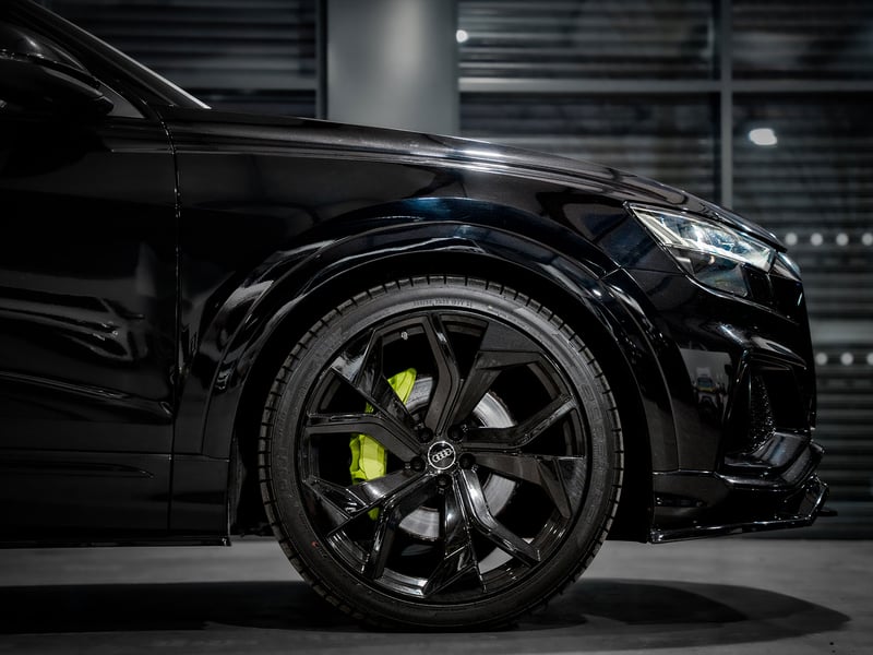 Audi Q8 50 TDI Quattro S-Line OR £30,000