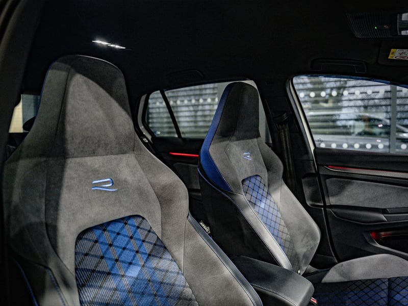 2023 VW Golf R 2.0TSI 4Motion OR £25,000