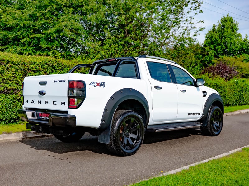 Ford Ranger Wildtrak 4x4 OR £15,000