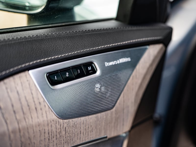 Volvo XC90 Ultra Dark or £35,000