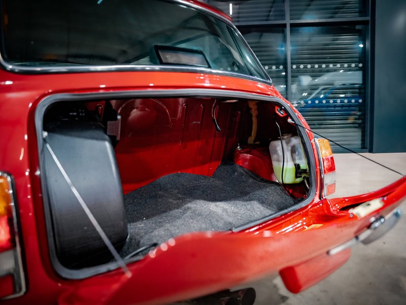 2001 Mini Cooper Sport or £15,000