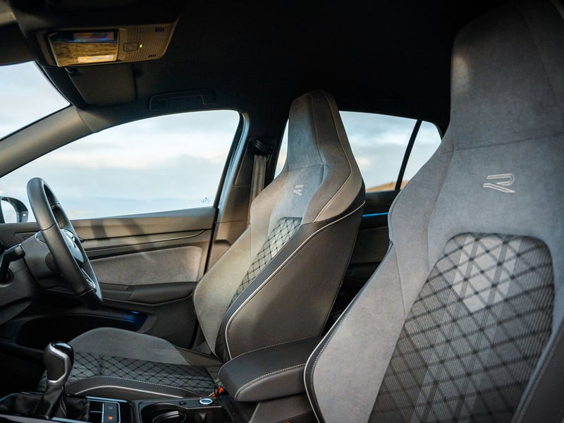 VW Golf 2.0 TDI R-Line