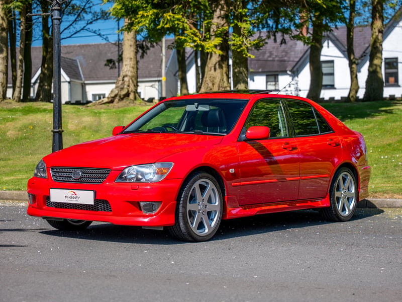 Lexus IS200 or £10,000