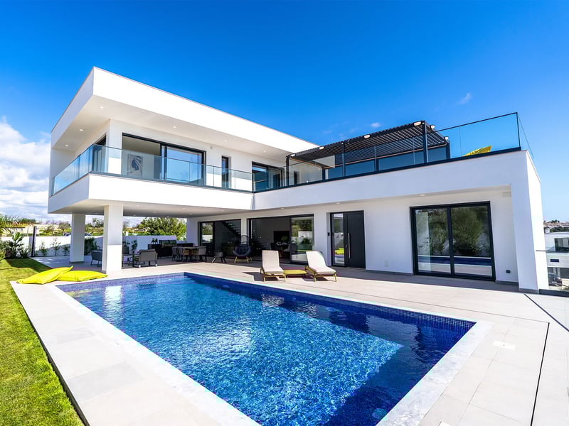 3 Bedroom Luxury Villa in Portugal OR £500,000