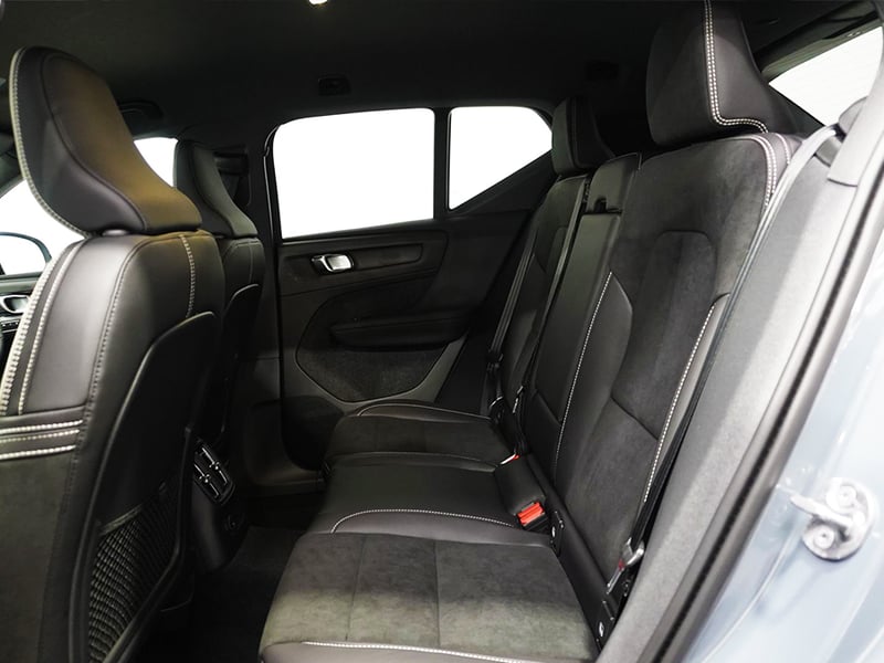 2022 Volvo XC40 Recharge Hybrid T5 R-Design