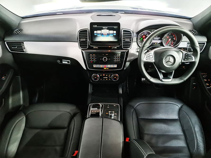 MERCEDES GLE 250 AMG NIGHT EDITION