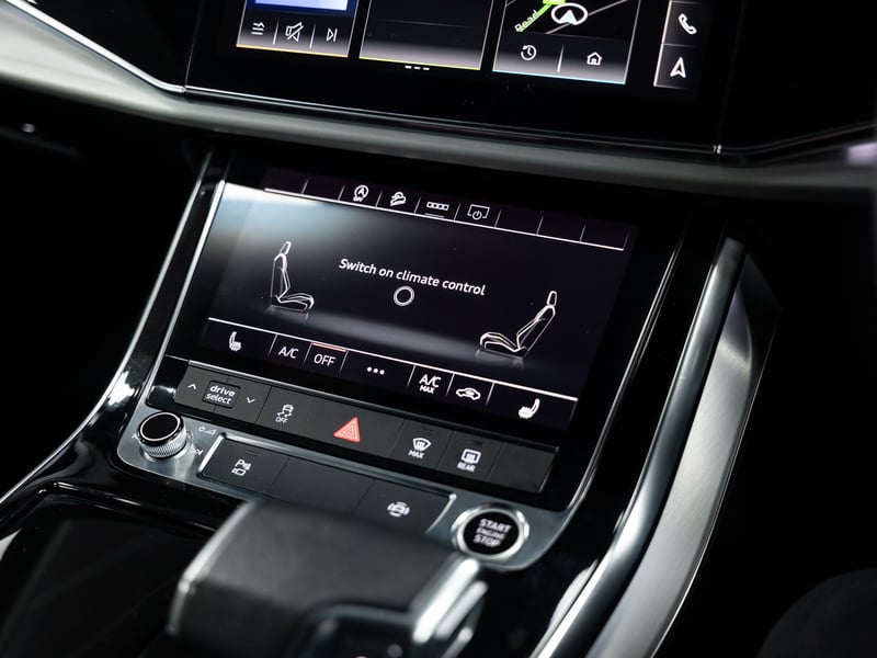 2024 Audi Q7 or £30,000