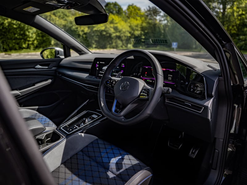 2023 VW Golf R 2.0 TSI 4Motion OR £20,000