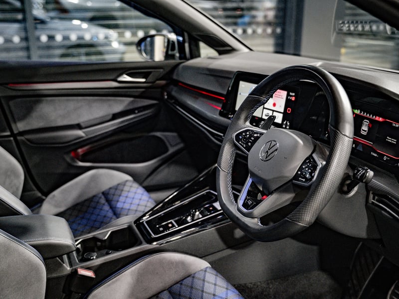 2023 VW Golf R 2.0TSI 4Motion OR £25,000