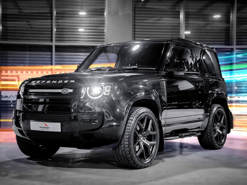 2023 Land Rover Defender OR £40,000