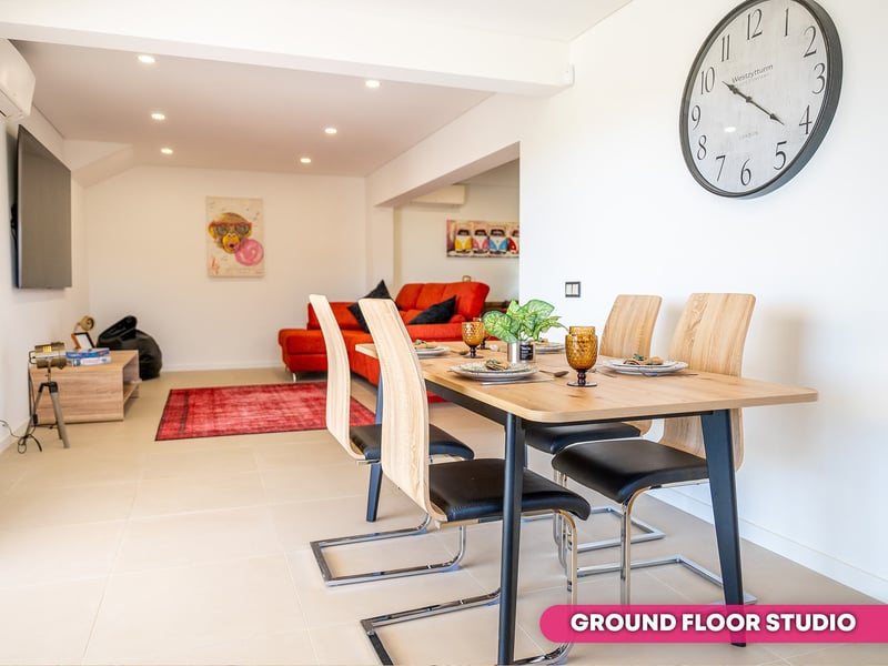 5 Bed Villa in Portugal or 1 Million Quid