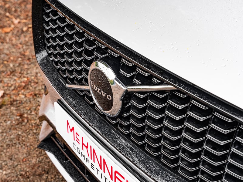 2021 Volvo XC90 B5 R-Design Pro OR £25,000