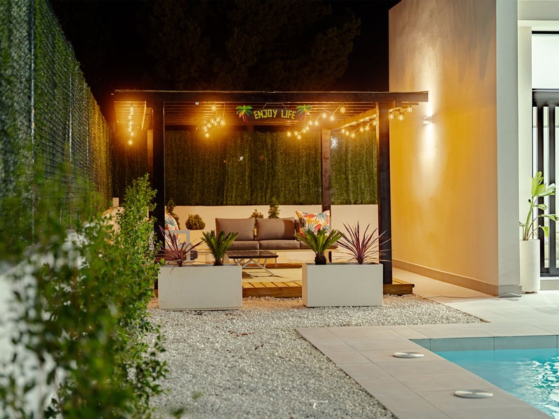 £300k Villa + £30k - Saturday Night Special!