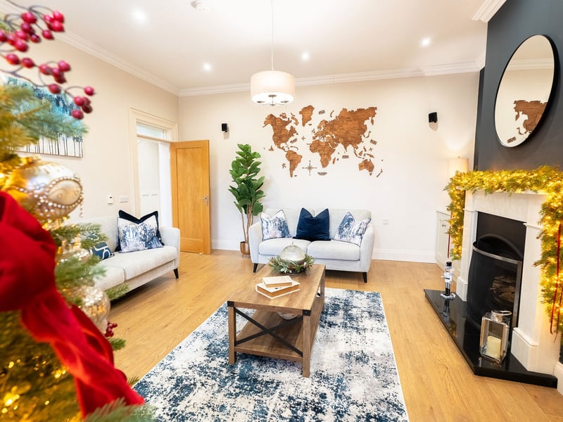 5 Bed House in Malone Rd Belfast OR £500,000