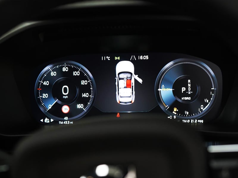 2022 Volvo XC40 Recharge Hybrid T5 R-Design