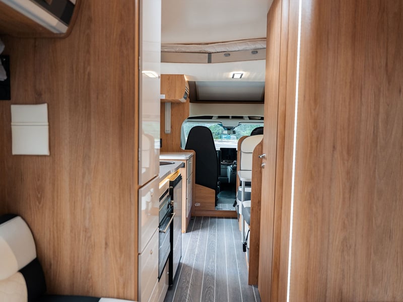 6 Berth 2025 Roller Team Auto-Roller 747 OR £45,000