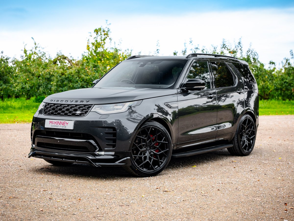 2024 Land Rover Discovery or £40,000