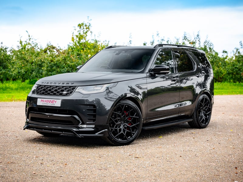 2024 Land Rover Discovery or £40,000