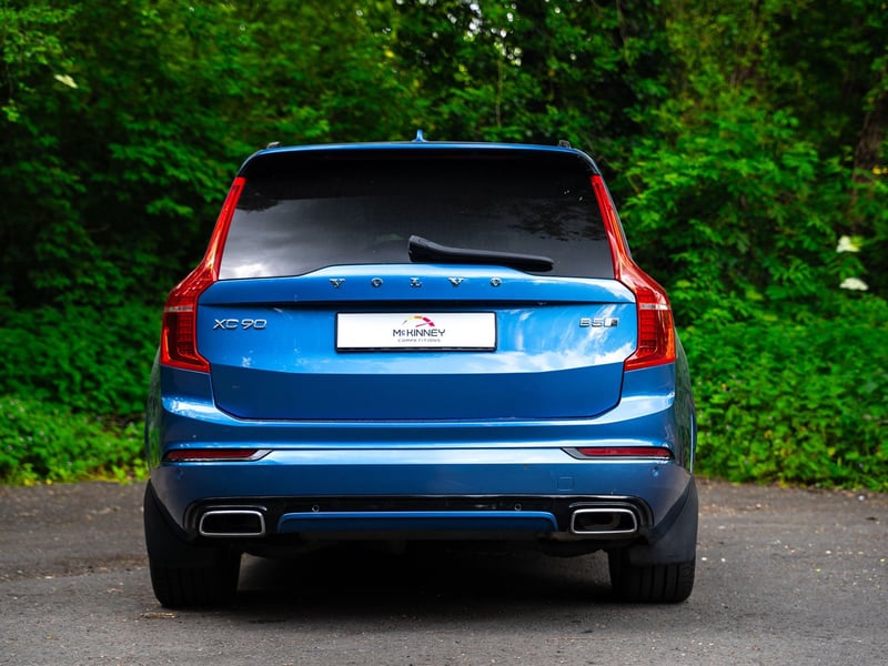 Volvo XC90 B5 R-Design OR £25,000