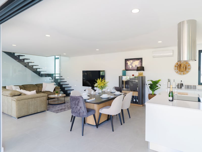 3 Bed Villa in Portugal or £700,000 - Beat The Clock!