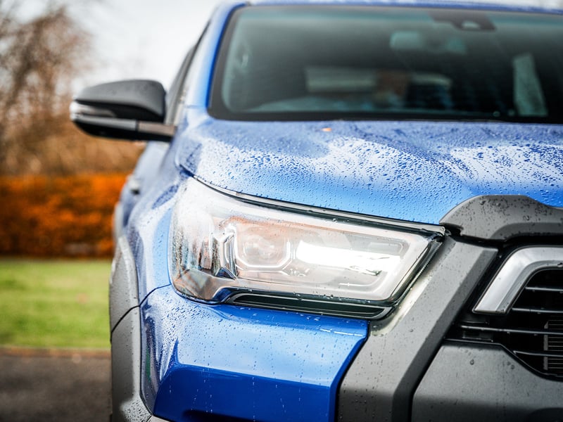 Toyota Hilux Invincible X 