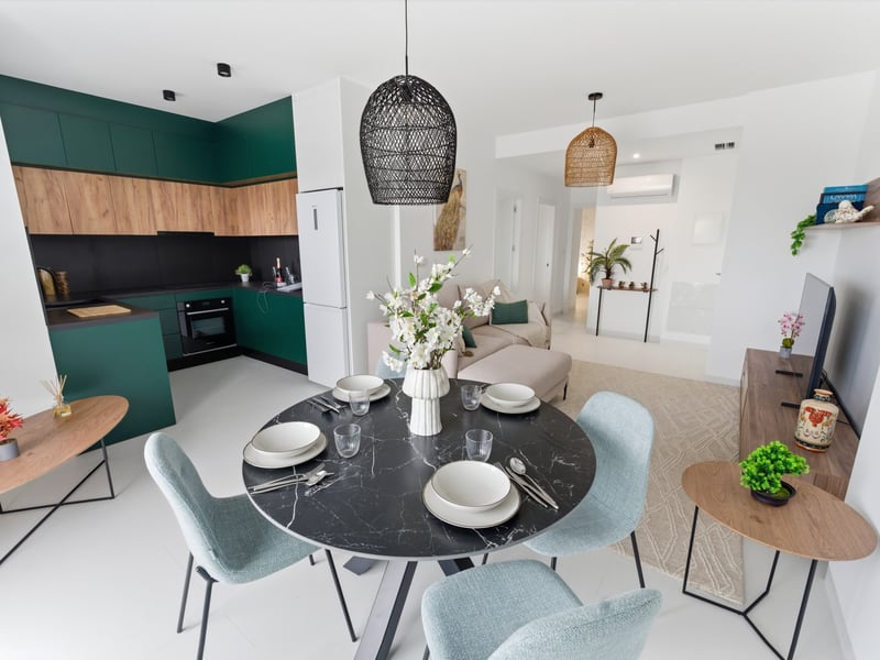 LOW ODDS Spanish Penthouse + £25k Cash Flash Comp!