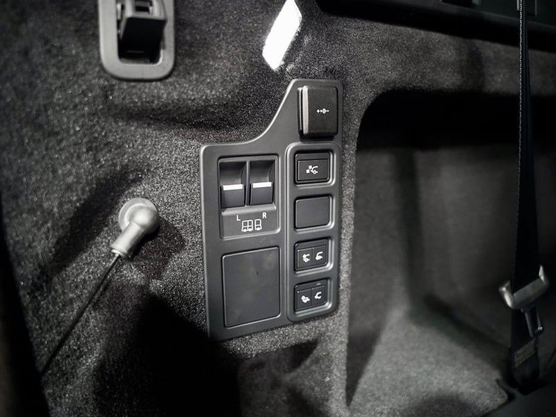 2022 Landrover Discovery D300 R-Dynamic SE