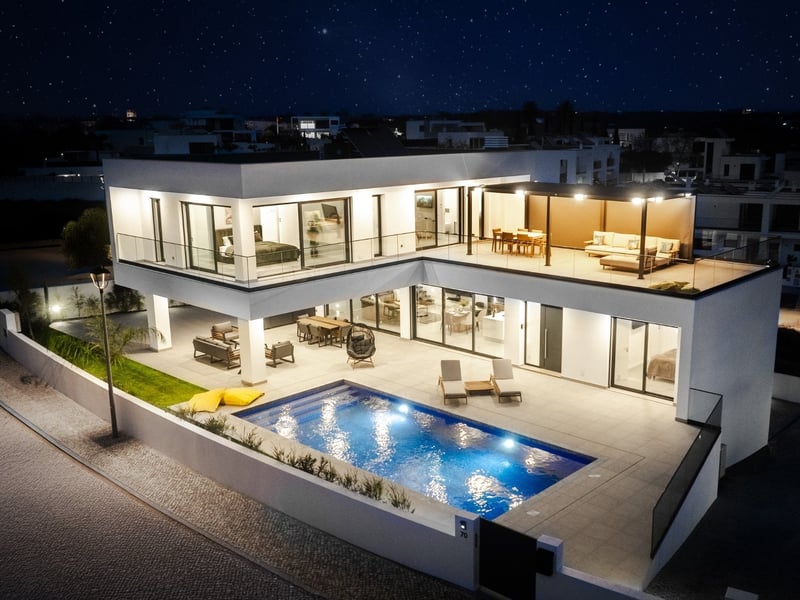 3 Bedroom Luxury Villa in Portugal OR £500,000