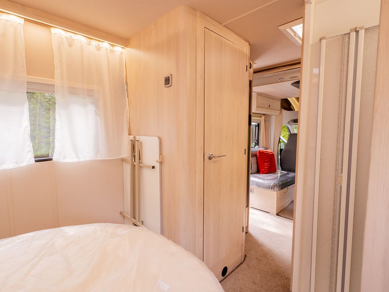 2023 Auto Trail F-Line F74 OR £45,000