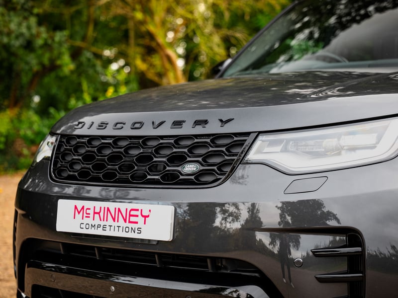 2024 Land Rover Discovery or £40,000