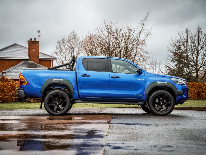 Toyota Hilux Invincible X 