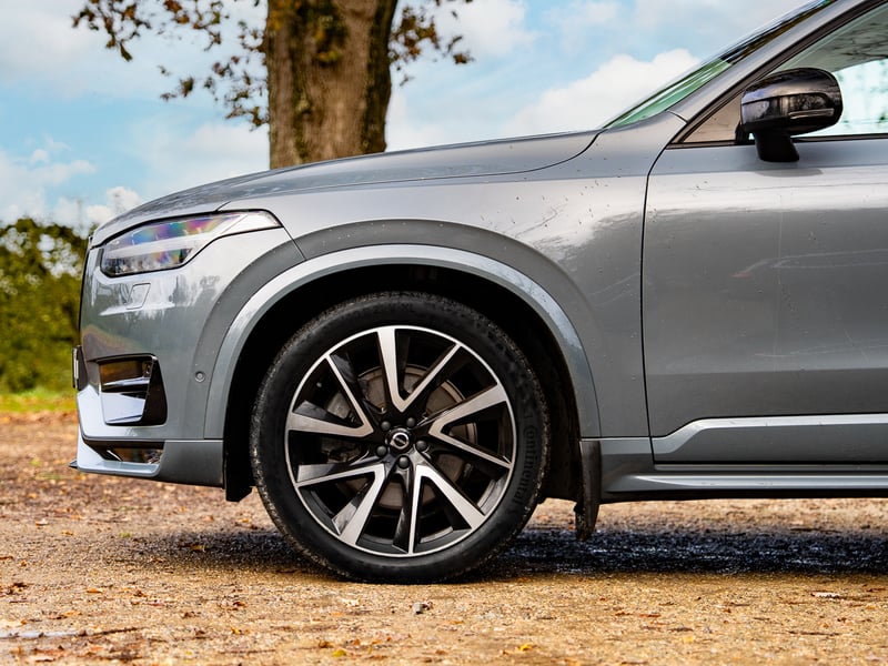 Volvo XC90 Ultra Dark or £35,000