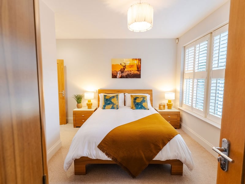 Home And Away Bundle or £700,000 - Beat The Clock!