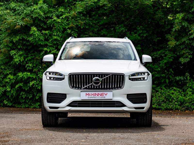 2022 Volvo XC90 Momentum OR £25,000
