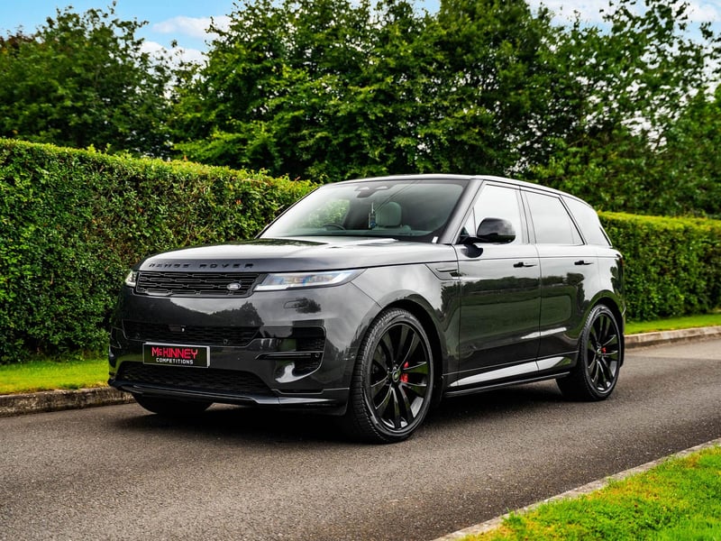 2023 Range Rover Sport Dynamic SE OR £45,000