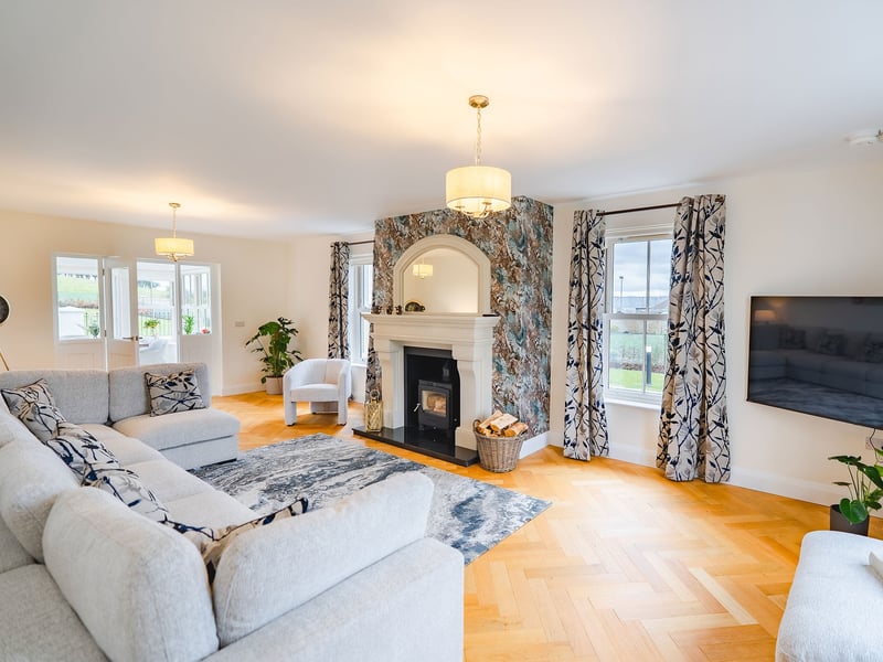 5 Bed Luxury Home In Belfast Or £600,000!