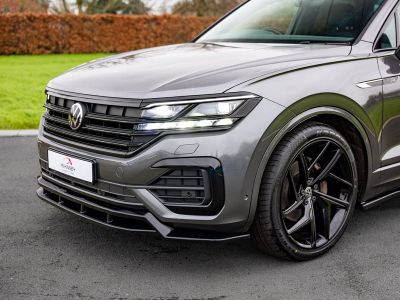 2023 VW Touareg or £35,000