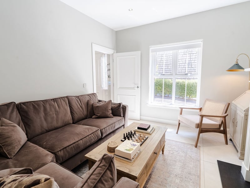 3 Bedroom Luxury Family Home OR £250,000