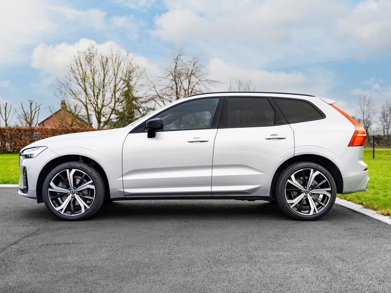 Volvo XC60 or £25,000