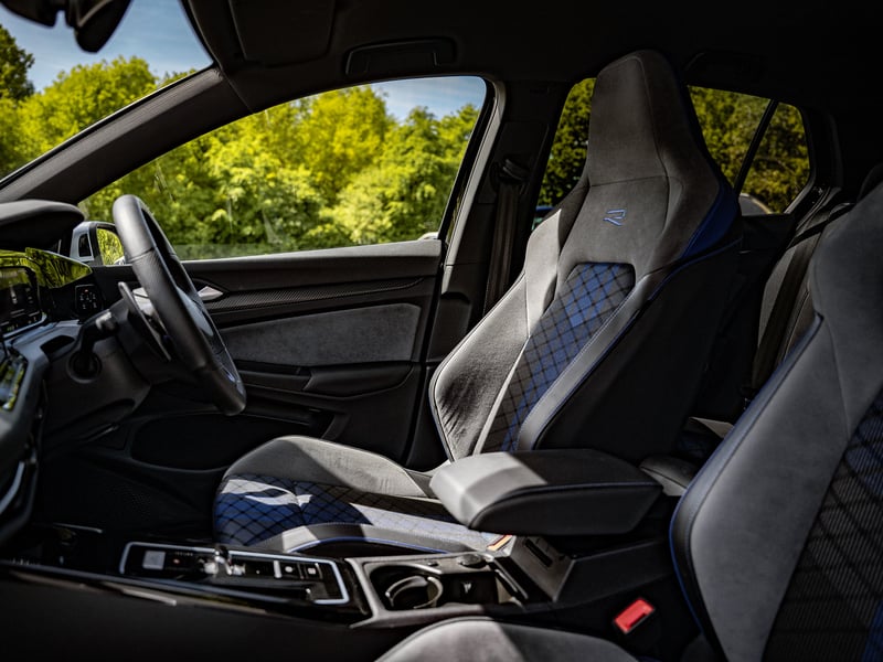 2023 VW Golf R 2.0 TSI 4Motion OR £20,000