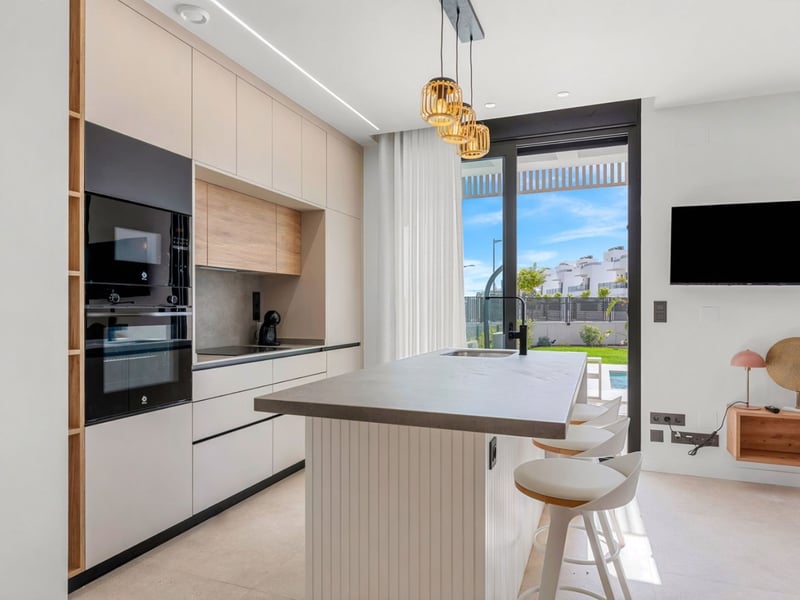 £400,000 Villa In Spain - Ultra Low Odds