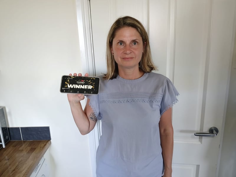Mystery Prize Worth £1,000+