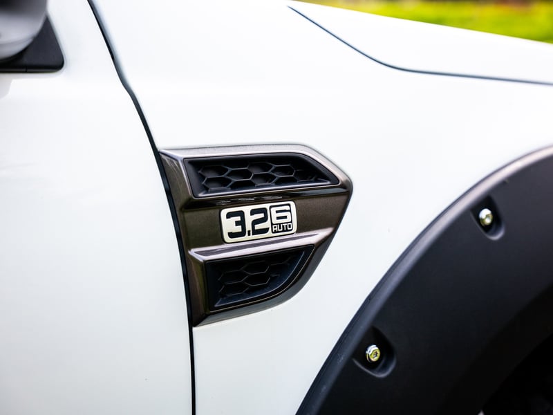 Ford Ranger Wildtrak 4x4 OR £15,000