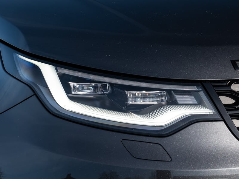 Land Rover Discovery 3.0 or £40,000