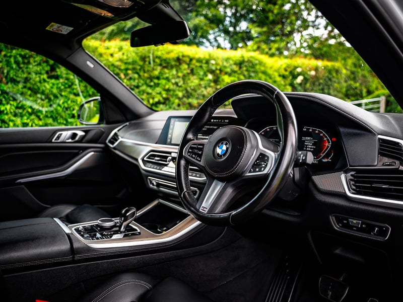 2022 BMW X5 M Sport OR £30,000