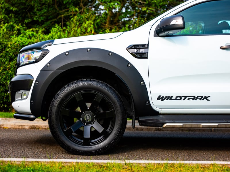 Ford Ranger Wildtrak 4x4 OR £15,000